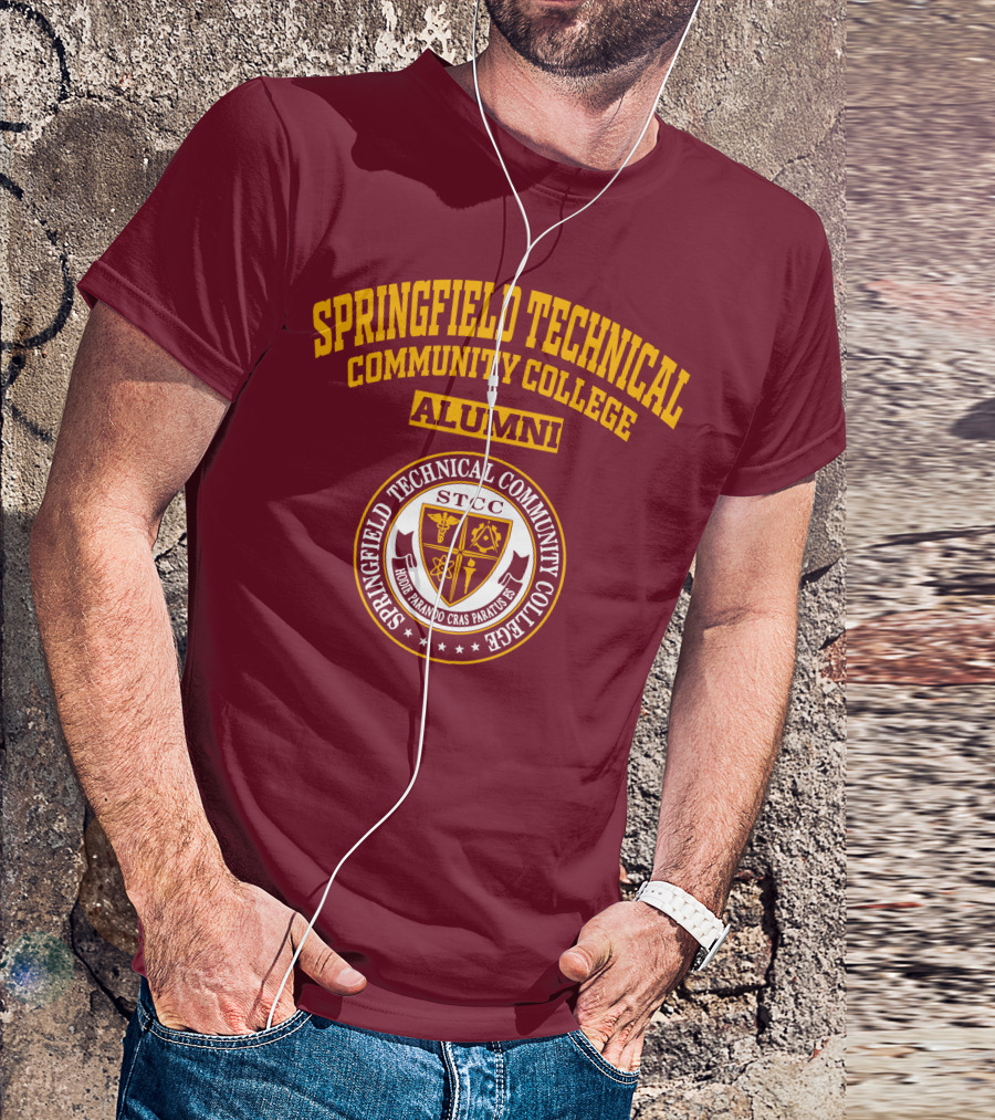 Springfield Technical Community College Alumni STCC Honor Mandao Cras Parturus T-Shirt