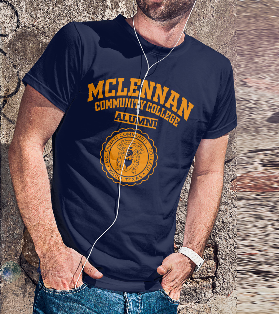 MCLENNAN COMMUNITY COLLEGE ALUMNI WACO TEXAS SEAL HOC MAJORUM VIRTUS T-Shirt