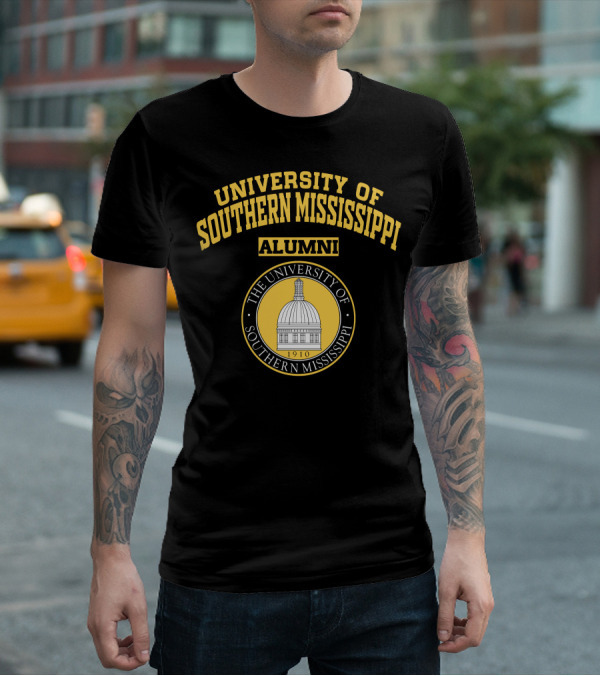 UNIVERSITY OF SOUTHERN MISSISSIPPI ALUMNI THE UNIVERSITY OF SOUTHERN MISSISSIPPI 1910 T-Shirt