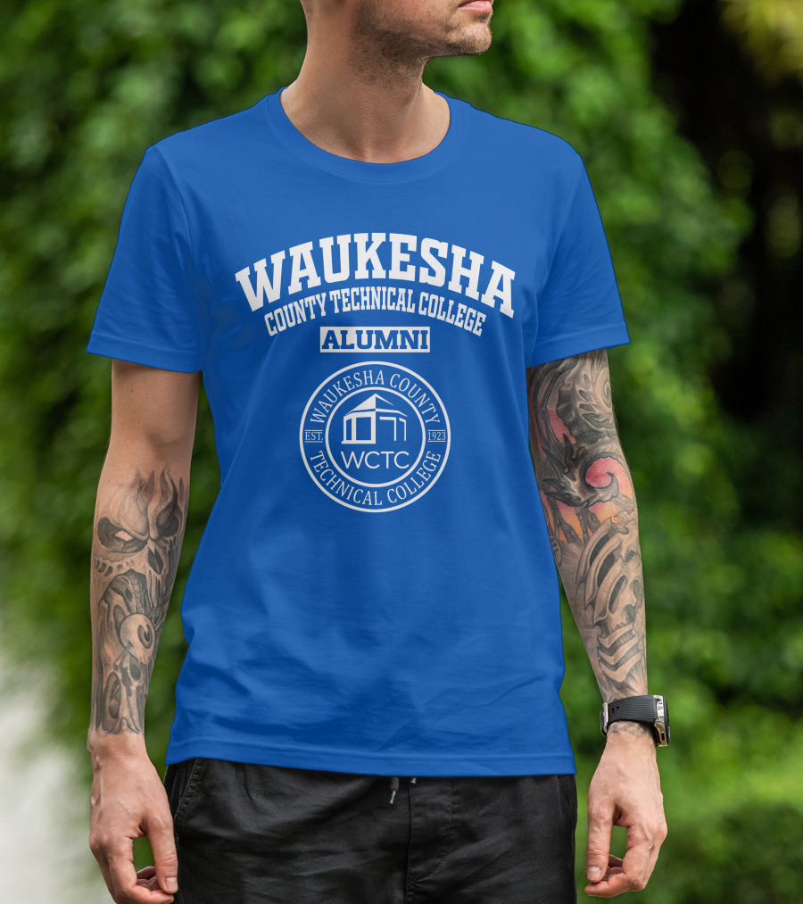 Waukesha County Technical College Alumni WCTC Est. 1923 T-Shirt