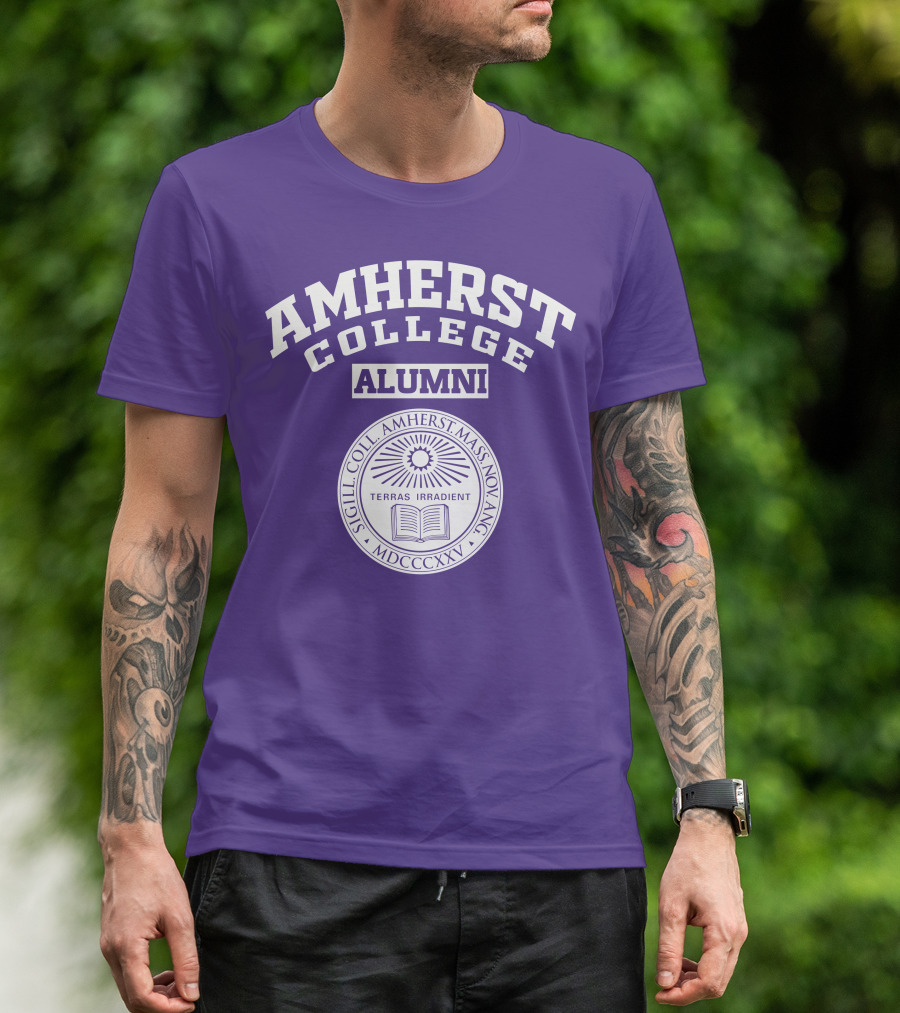 Amherst College Alumni Seal Terras Irradient Sigill Coll MDCCCXXV T-Shirt