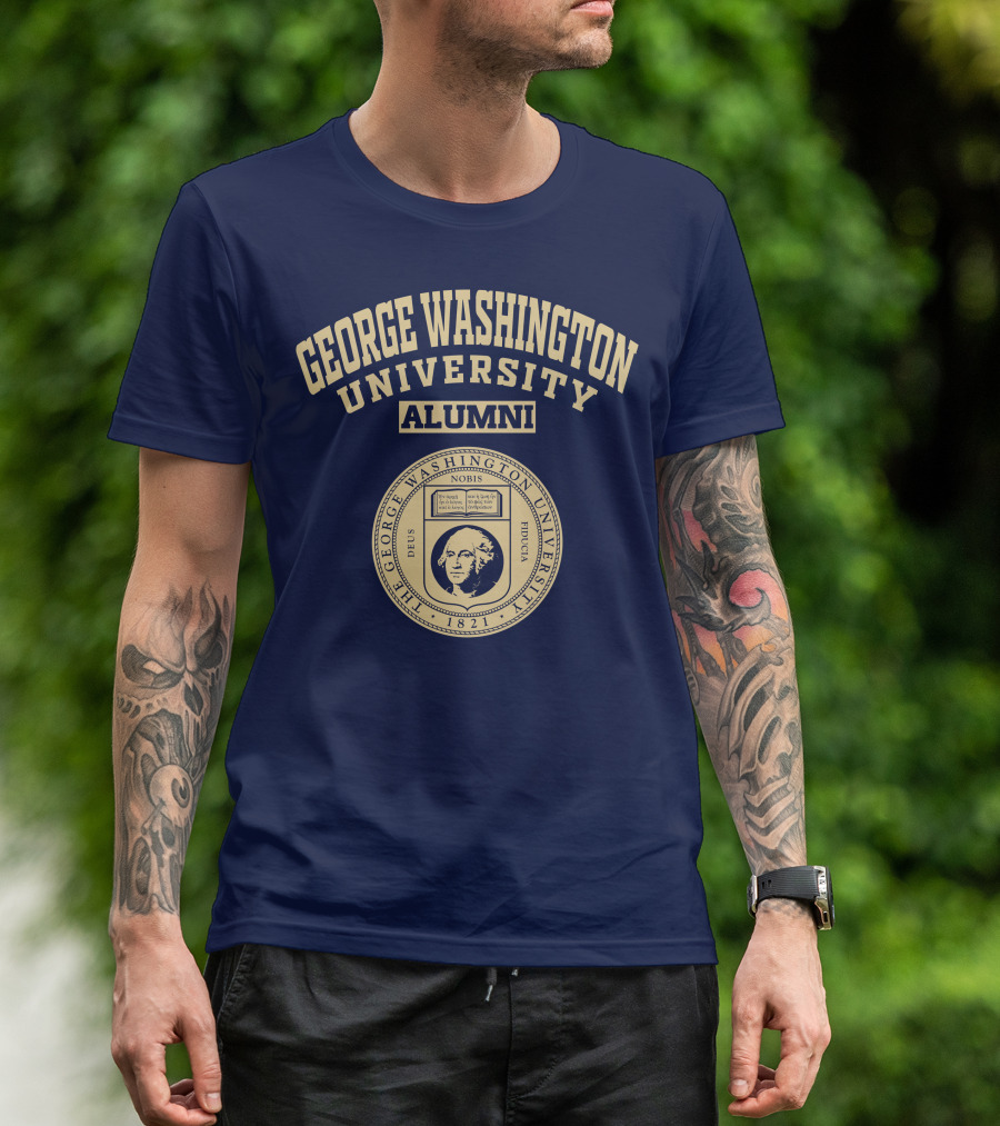 George Washington University Alumni 1821 Seal Nobis Deus Fiducia T-Shirt