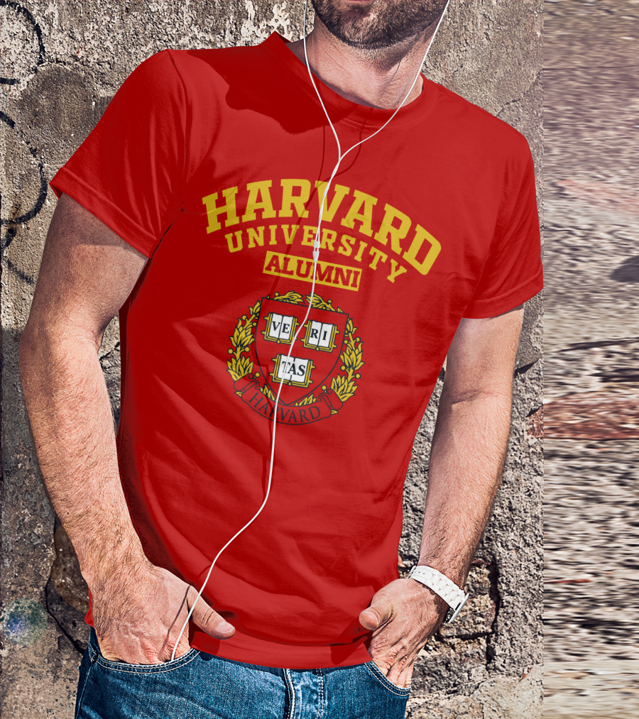 Harvard University Alumni Veritas Crest T-Shirt
