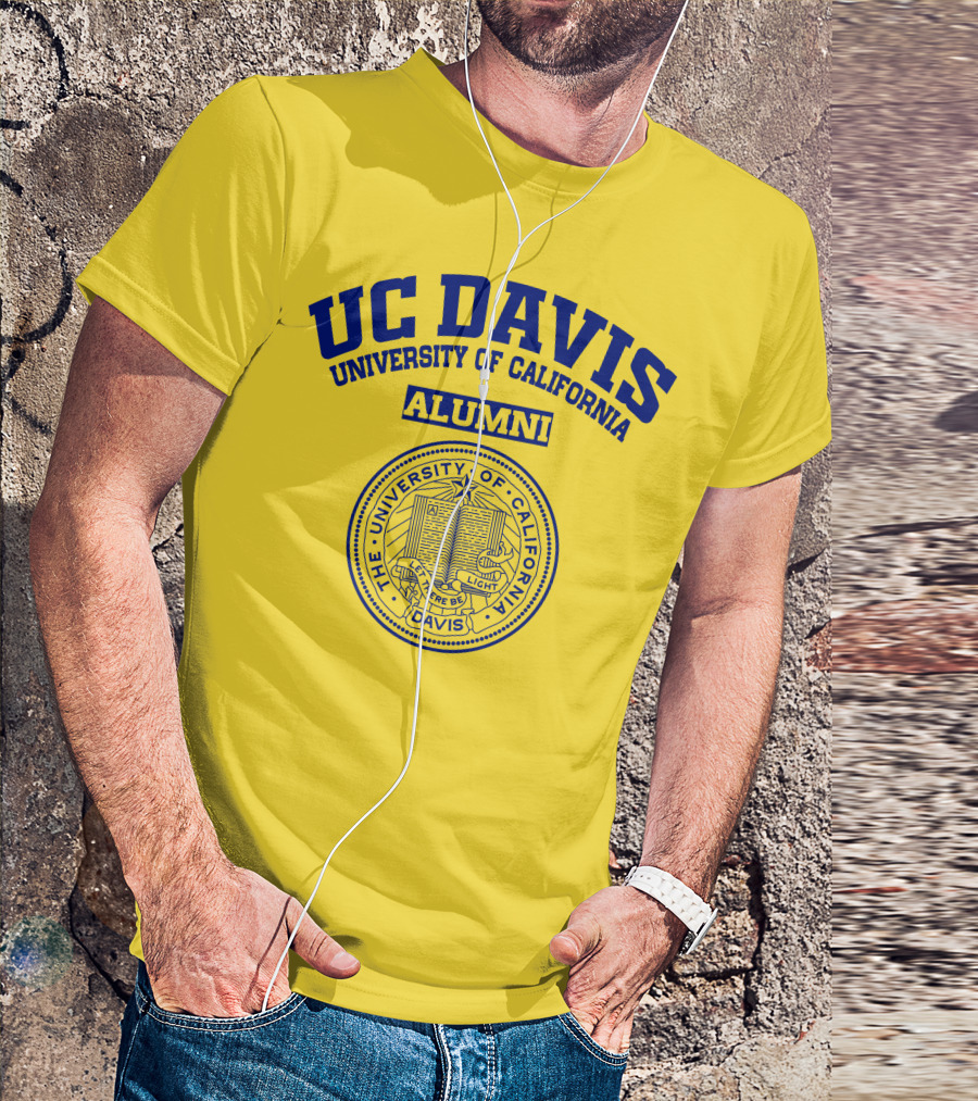UC Davis University Of California Alumni Seal T-Shirt