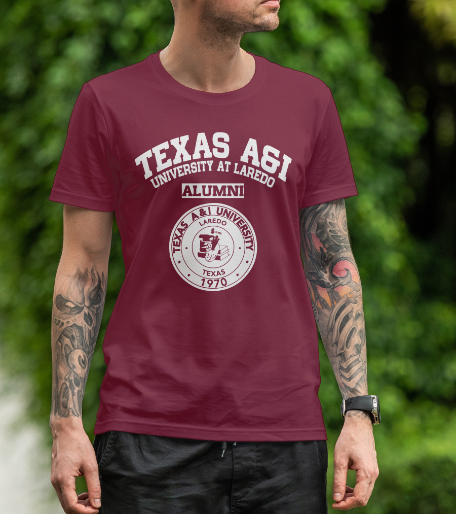 Texas A&I University At Laredo Alumni 1970 T-Shirt