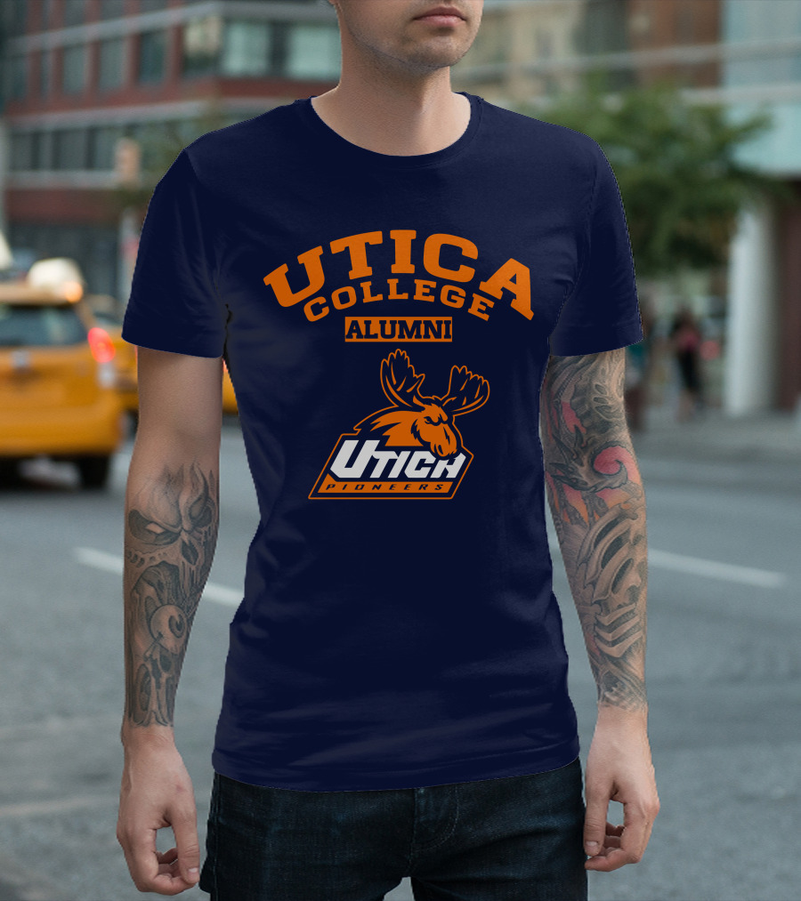 UTICA COLLEGE ALUMNI UTICA PIONEERS MOOSE T-Shirt
