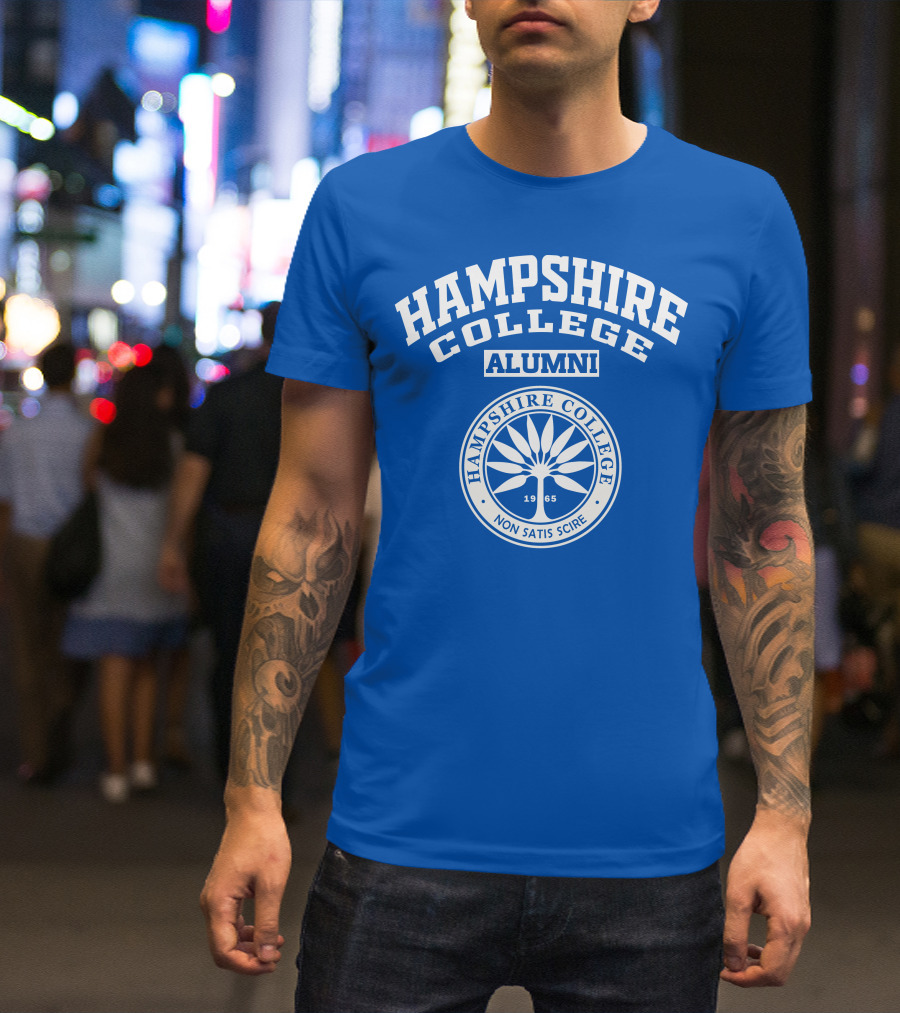 Hampshire College Alumni Non Satis Scire 1965 T-Shirt