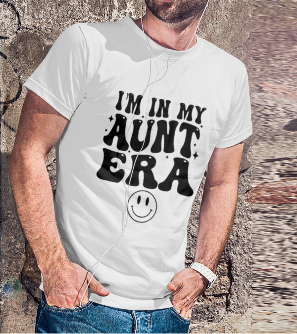 I’m In My Aunt Era Smiley Face Retro Vintage T-Shirt