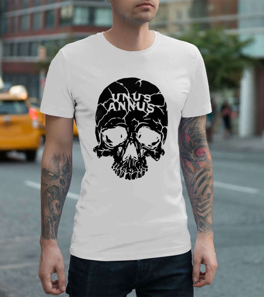 Unus Annus Skull Black Crack T-Shirt