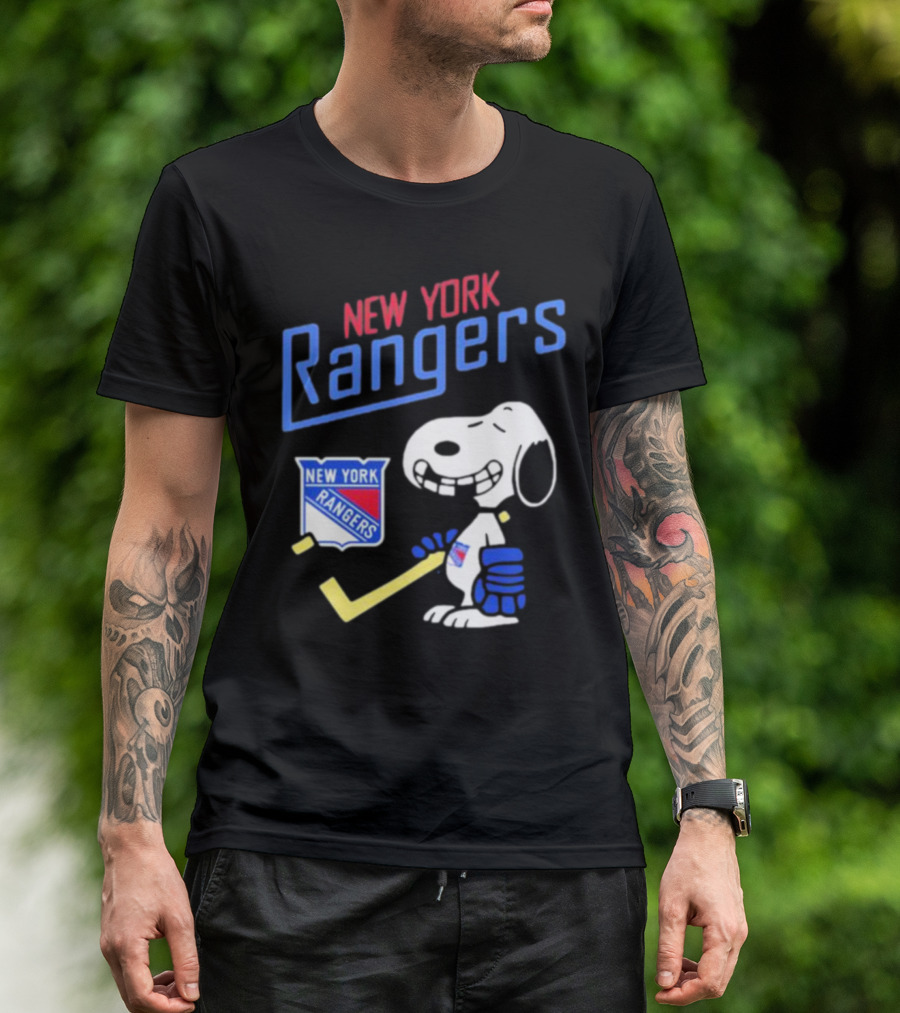 New York Rangers Snoopy Hockey Player T-Shirt