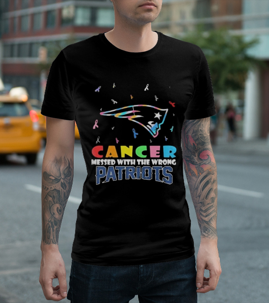 New England Patriots Cancer Messed with the Wrong Patriots T-Shirt
