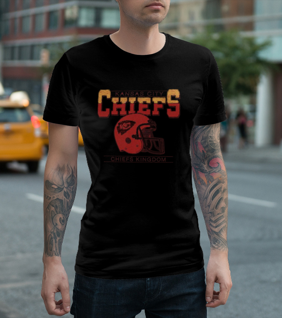 Kansas City Chiefs Kingdom Helmet Gridiron Classics Franklin T-Shirt
