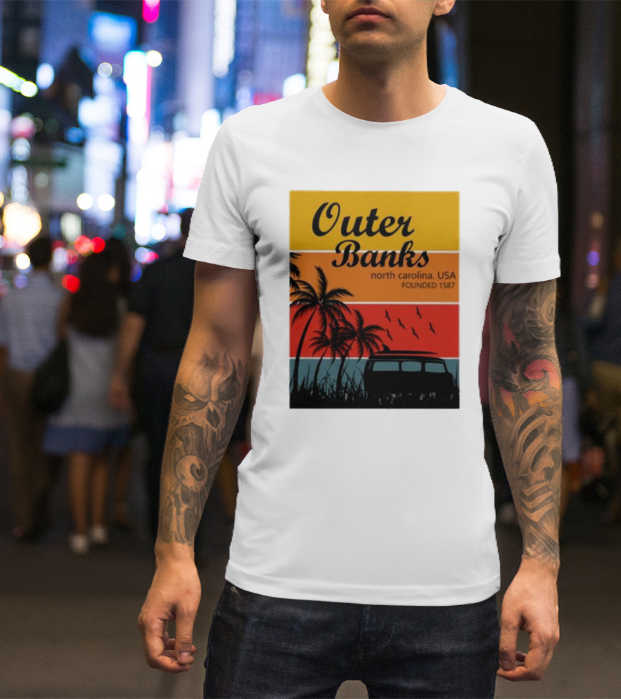 Outer Banks North Carolina USA Founded 1587 Vintage Car Beach Palm Trees T-Shirt