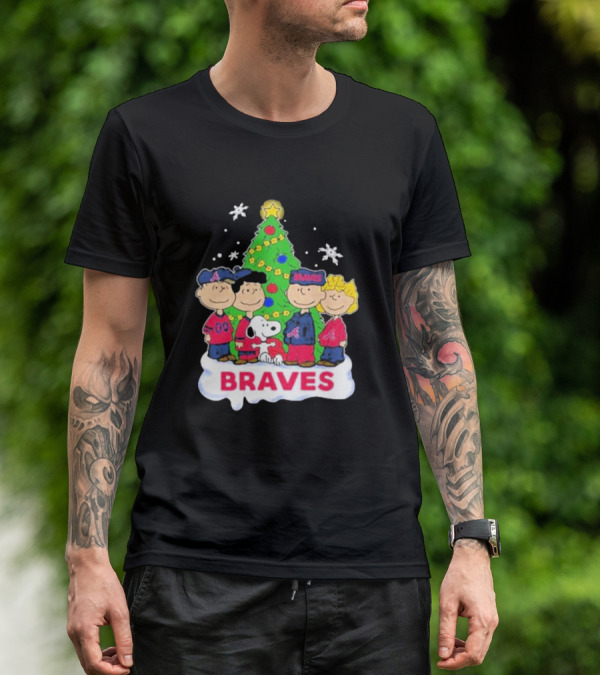 Braves Peanuts Snoopy Christmas Tree Charlie Brown Lucy Linus Woodstock T-Shirt