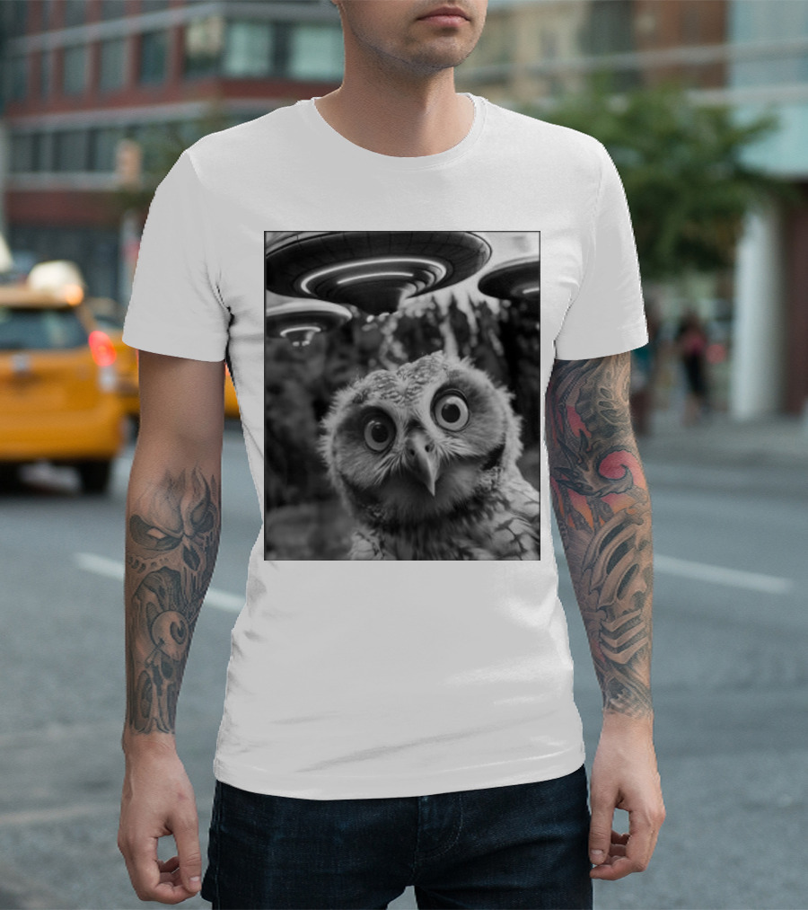 Owl Selfie with UFOs Weird Spaceship Encounter T-Shirt