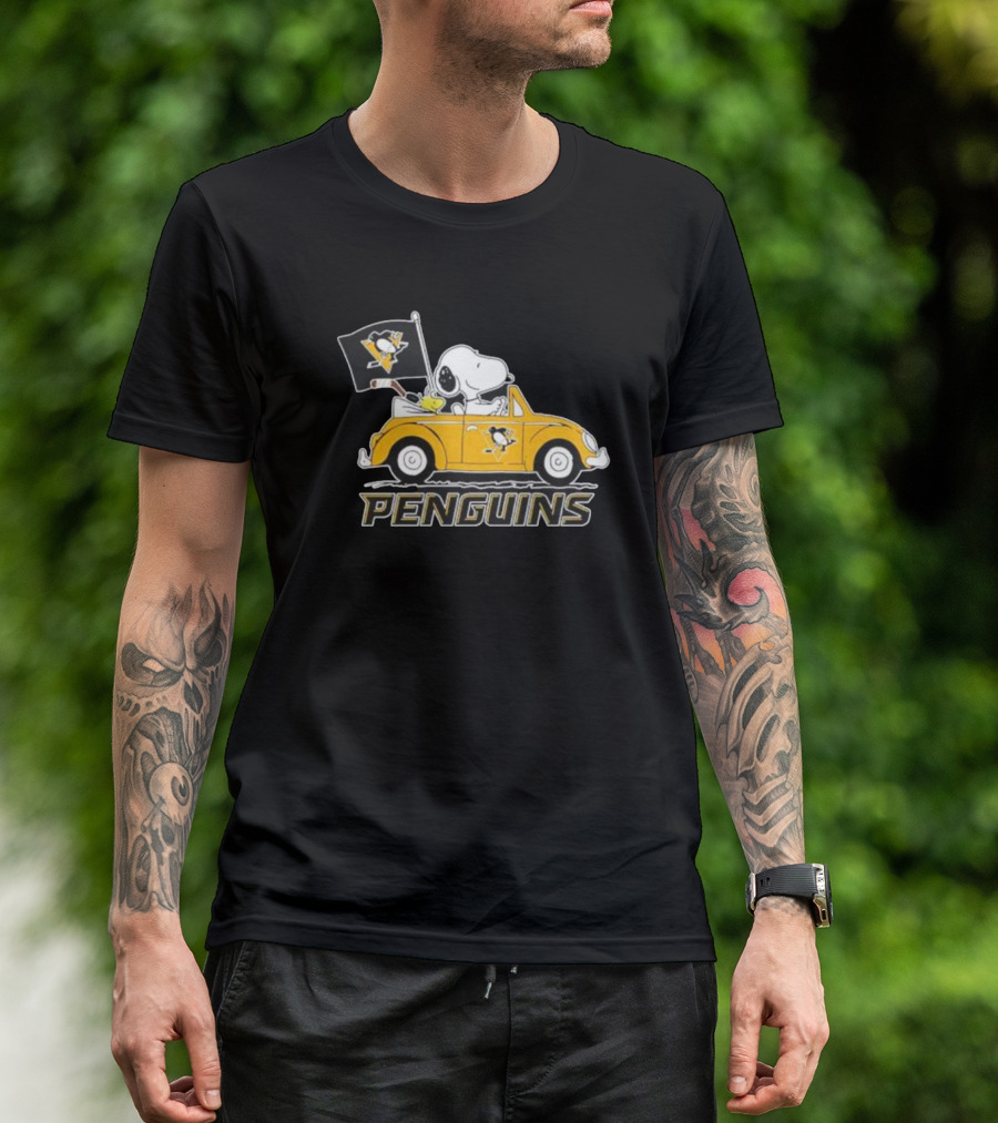 Peanuts Snoopy Woodstock Pittsburgh Penguins Driving Car Flag T-Shirt