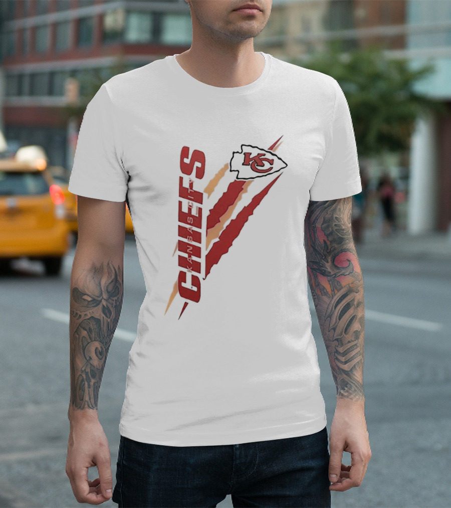 Kansas City Chiefs KC Arrowhead Logo Red Yellow Scratch Marks T-Shirt