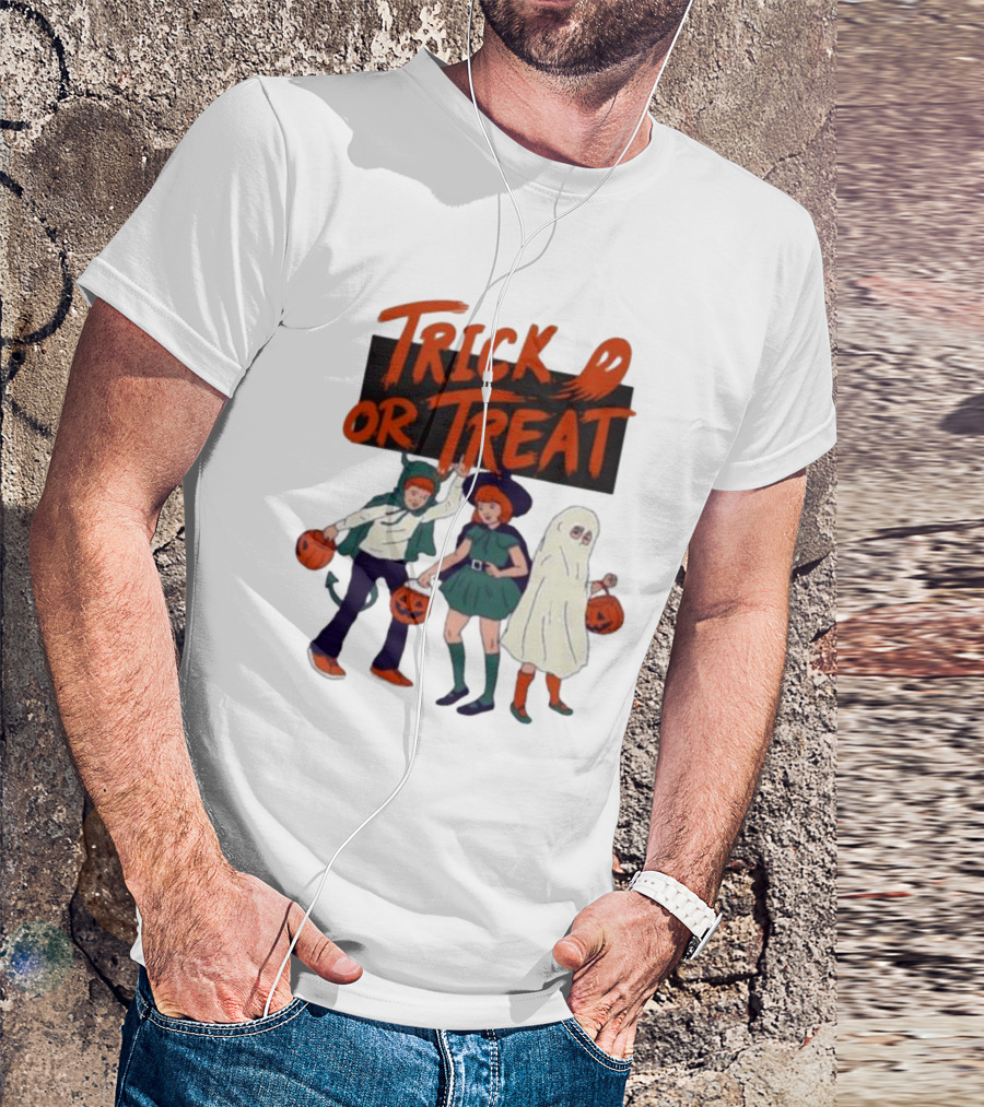 Trick Or Treat Friends In Halloween Festival With Pumpkins Ghost Costume T-Shirt