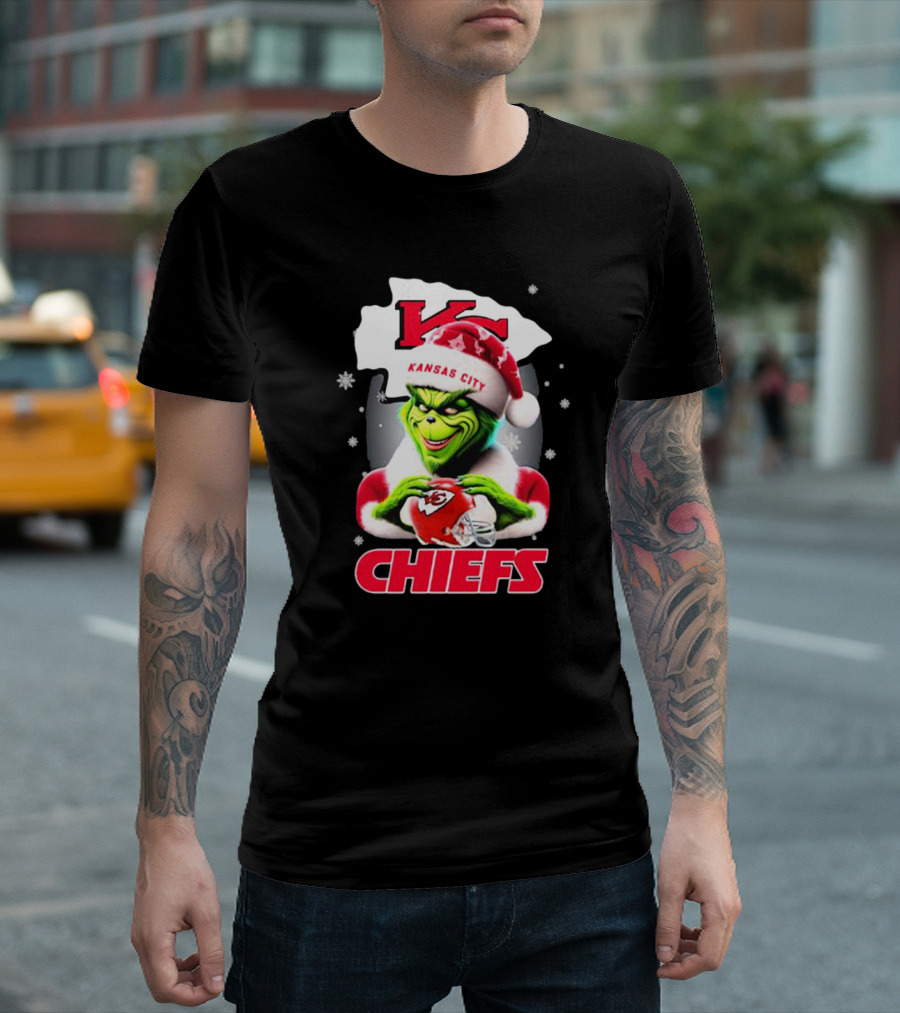 Kansas City Chiefs Grinch Santa Christmas T-Shirt