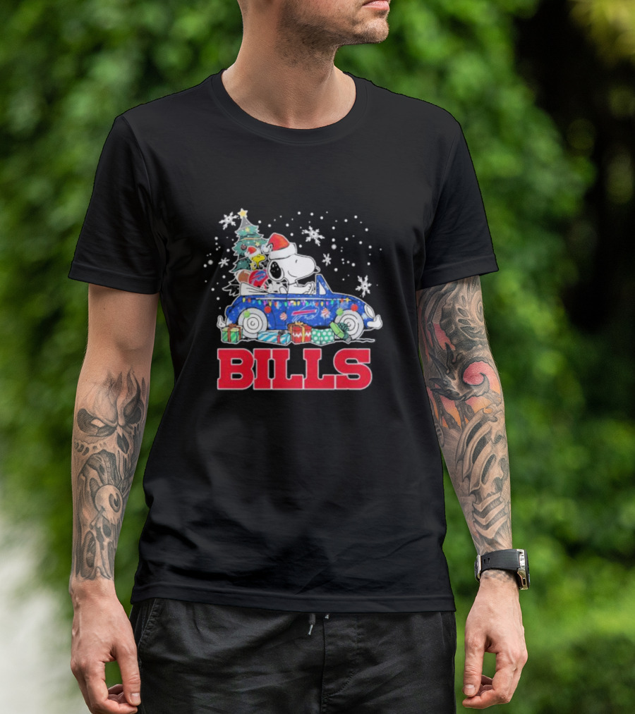 Peanuts Snoopy Woodstock Christmas Car Buffalo Bills Flag Winter Snowflakes T-Shirt