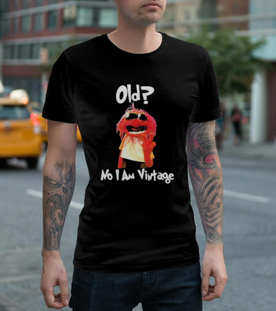 Old? No I Am Vintage Muppet Animal Wearing Glasses T-Shirt