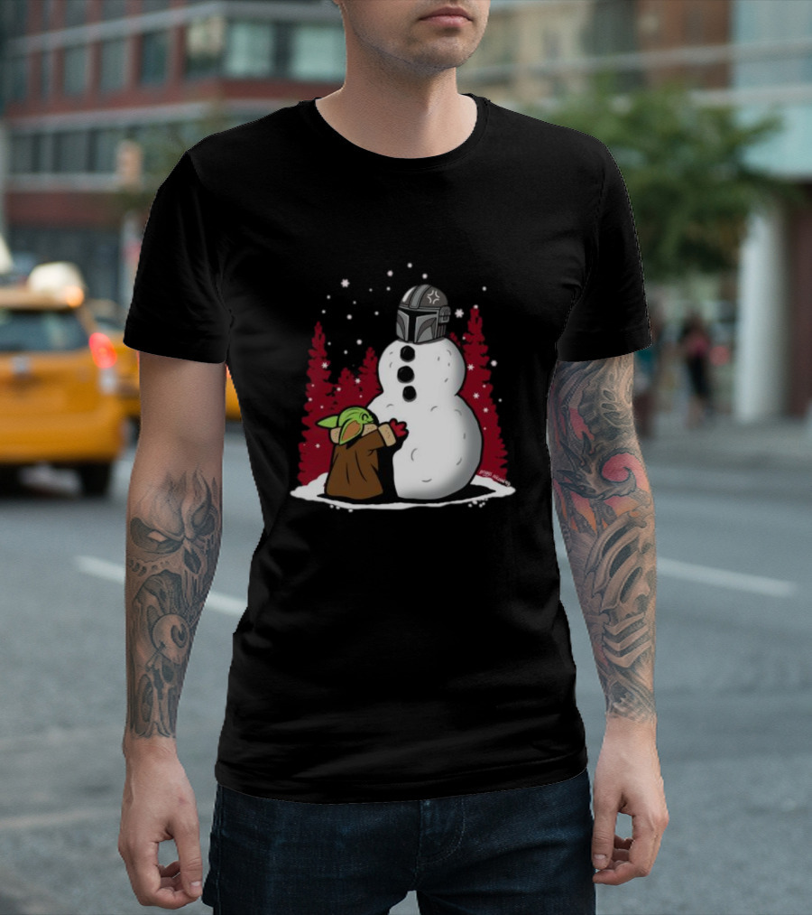The Best Snowman In The Parsec Yoda Hugs Snowman Mandalorian Helmet Snow Star Wars T-Shirt
