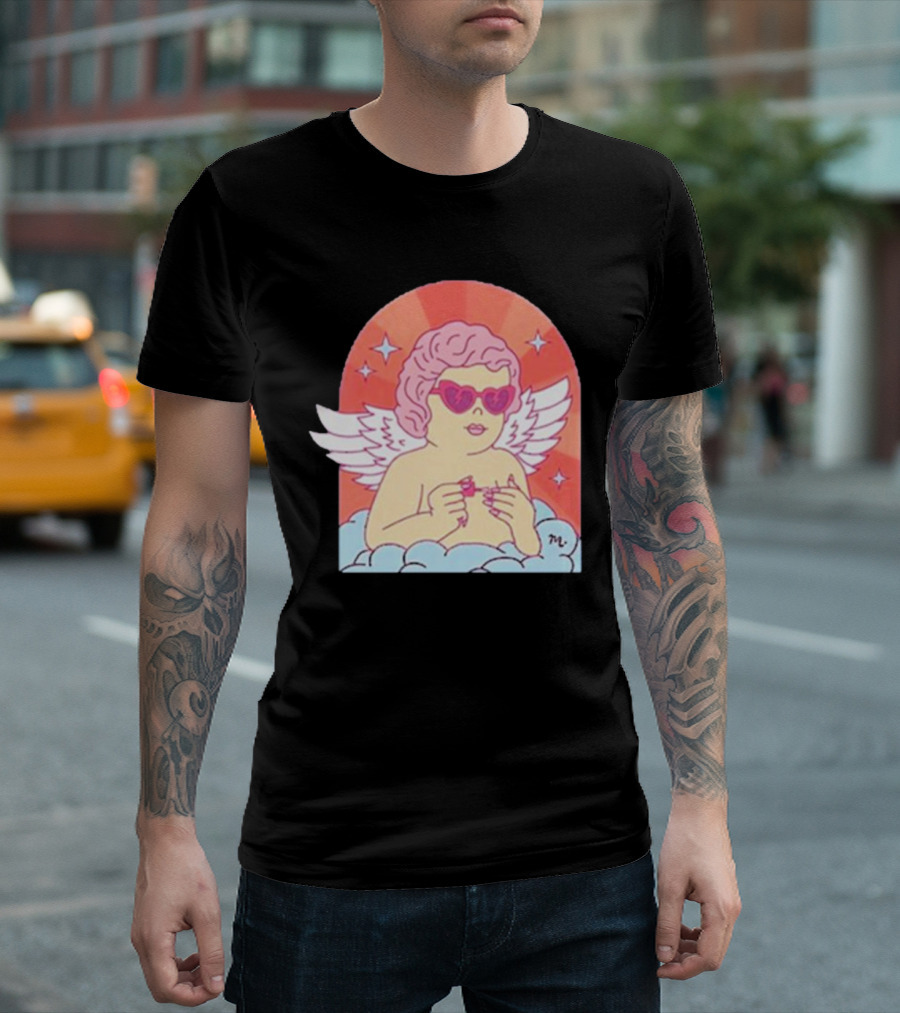 Maniology Cupid's Nail Spa Cherub with Heart Sunglasses and Wings T-Shirt