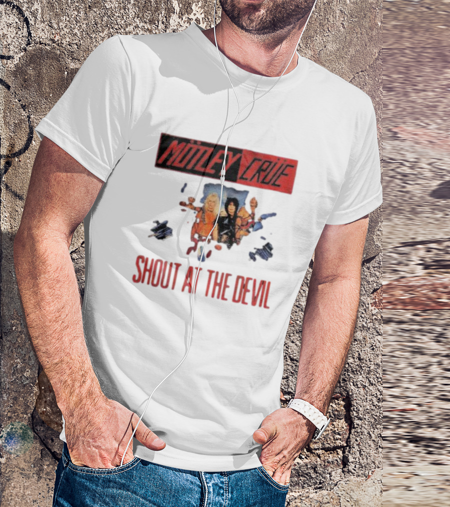 Mötley Crüe Shout At The Devil Classic Album Cover T-Shirt