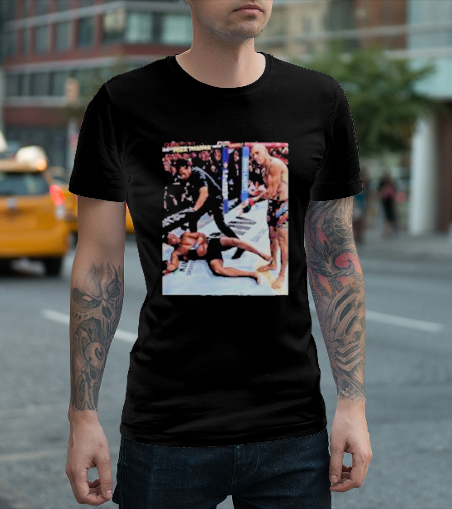 Alex Pereira MMA Victory Over Jamahal Hill in Octagon Showdown T-Shirt