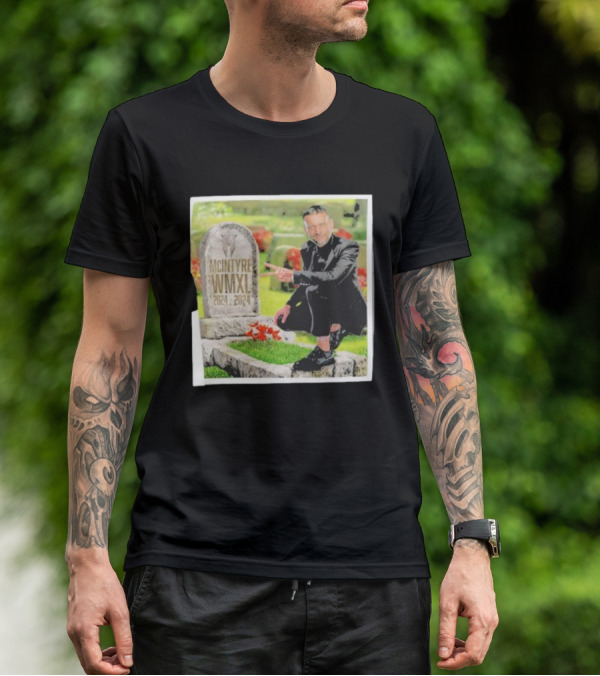CM Punk Pointing At McIntyre WMXL Tombstone T-Shirt