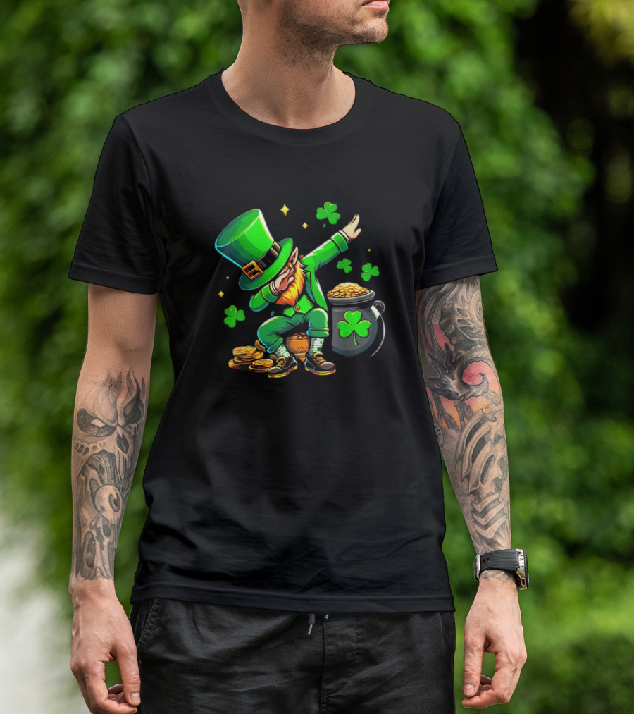 St Patricks Day Dabbing Leprechaun With Pot Of Gold And Shamrocks T-Shirt