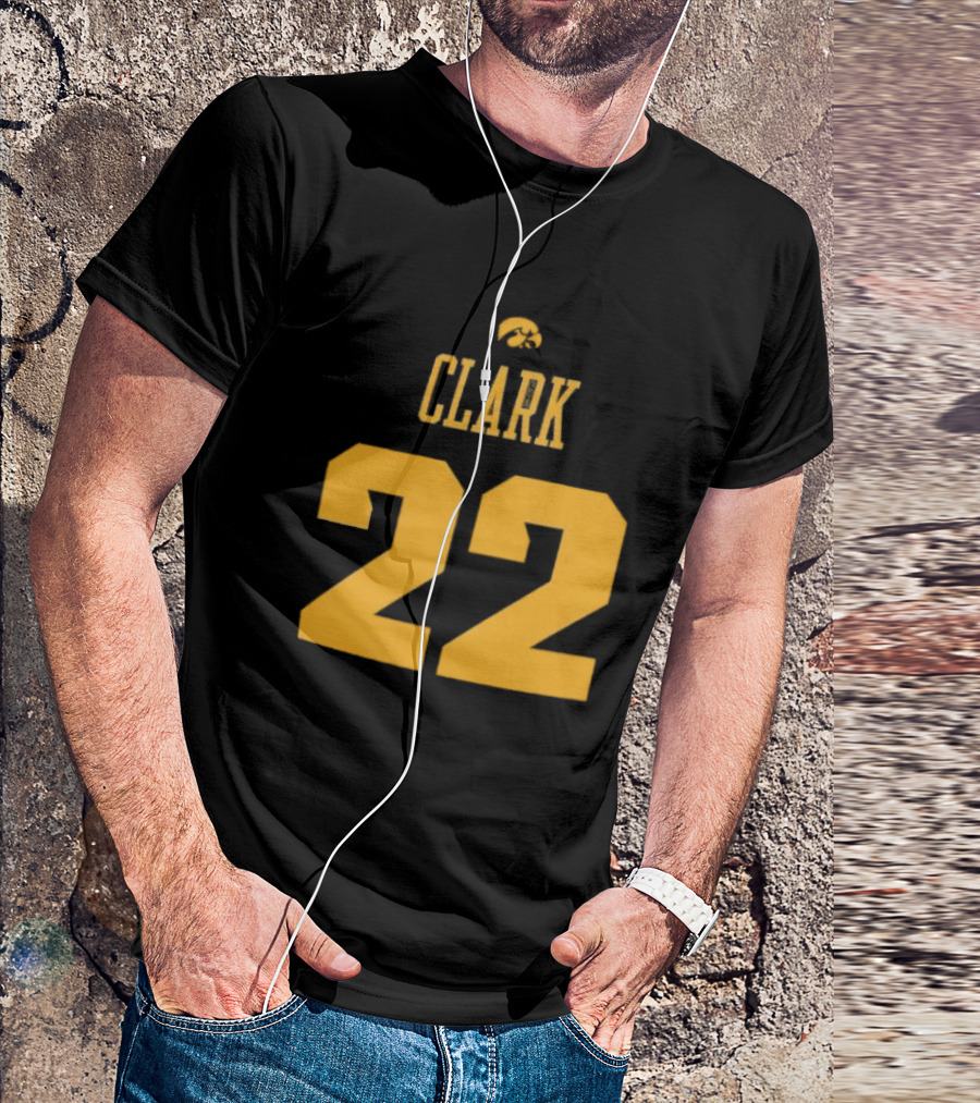 Caitlin Clark Iowa Hawkeyes 22 Record Breaking T-Shirt