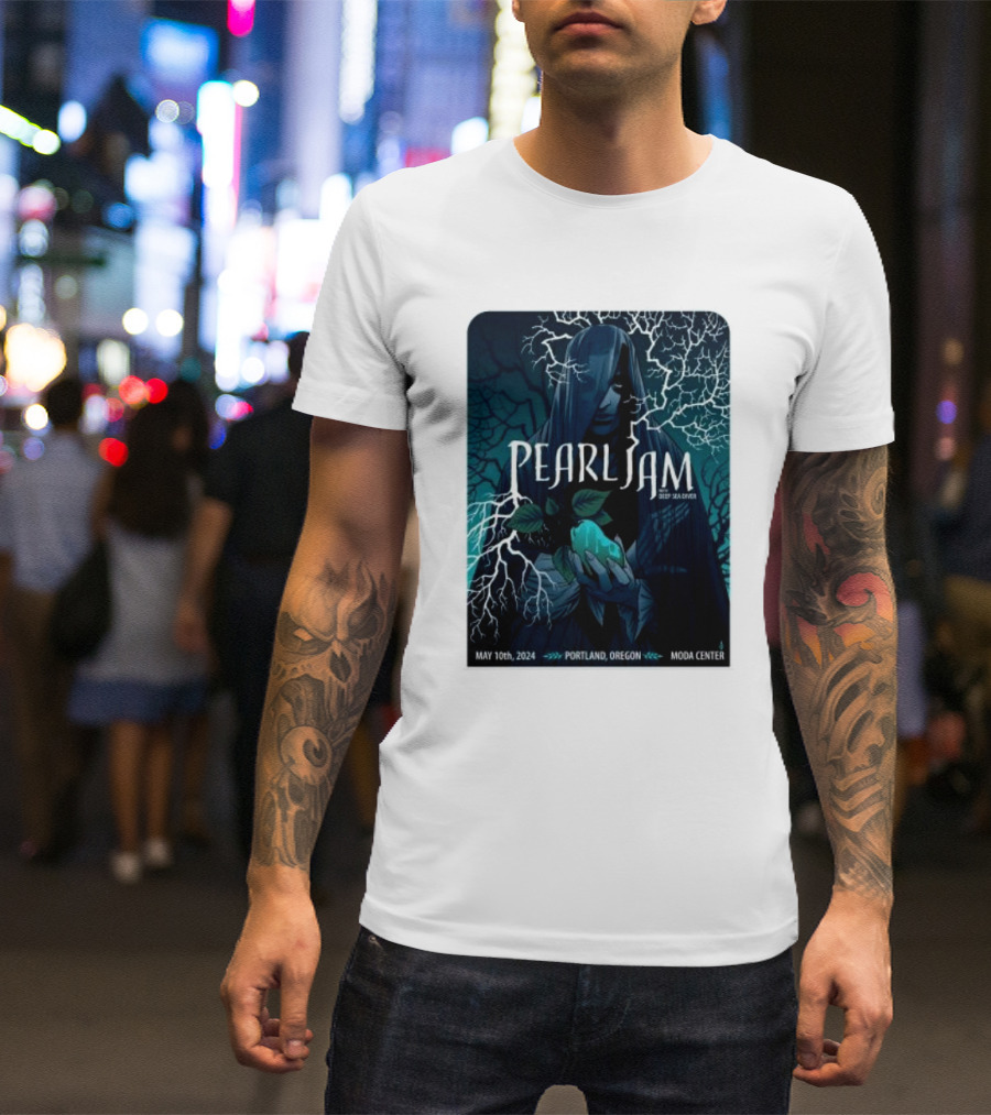 Pearl Jam Deep Sea Diver May 10th 2024 Portland Oregon Moda Center T-Shirt