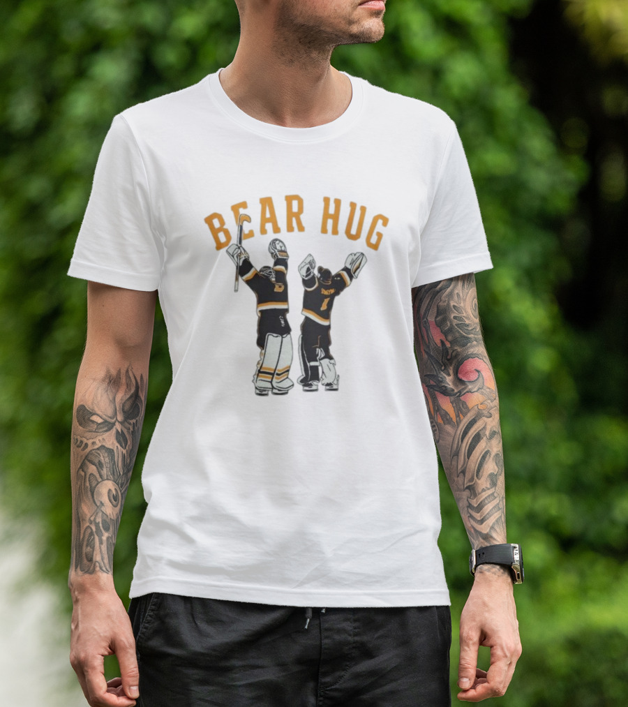 Bear Hug Boston Hockey Linus Ullmark Jeremy Swayman Bruins Goalie Hug Retro T-Shirt