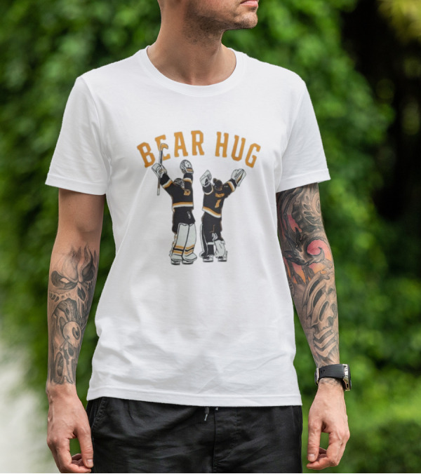 Bear Hug Boston Hockey Linus Ullmark Jeremy Swayman Bruins Goalie Hug Retro T-Shirt