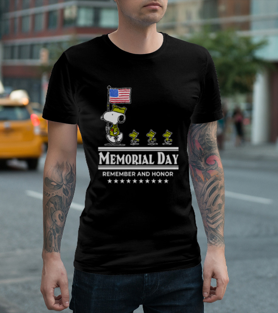 Memorial Day Snoopy And Woodstock Remember And Honor With American Flag T-Shirt