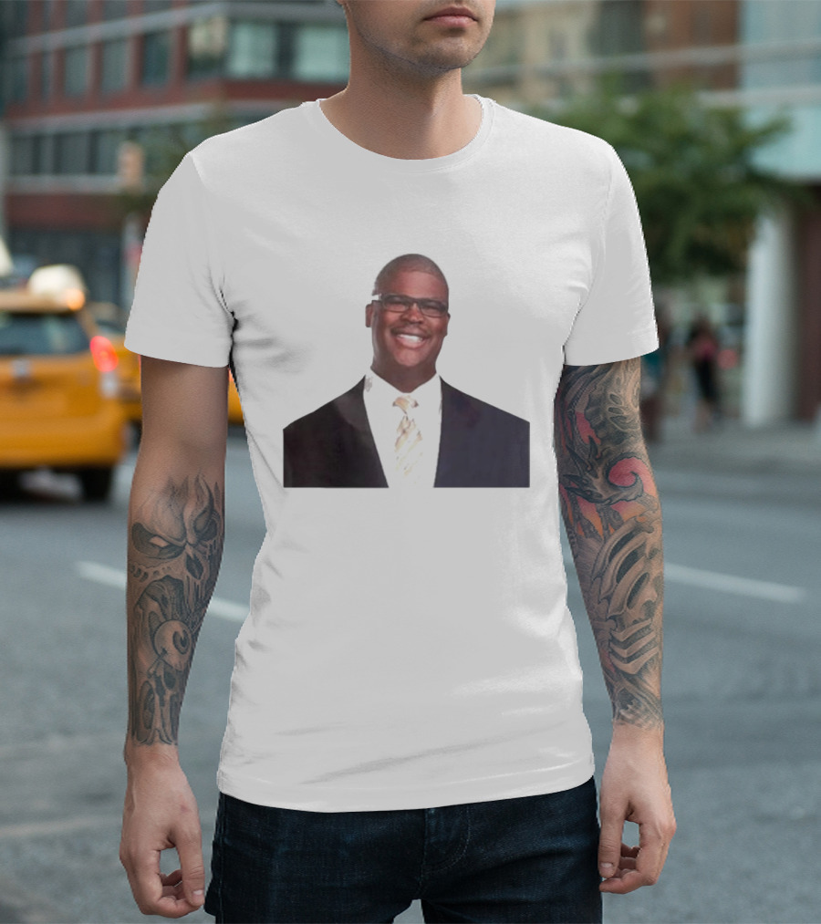 Gary Kaltbaum Charles Payne Black Suit White Shirt Gold Tie T-Shirt