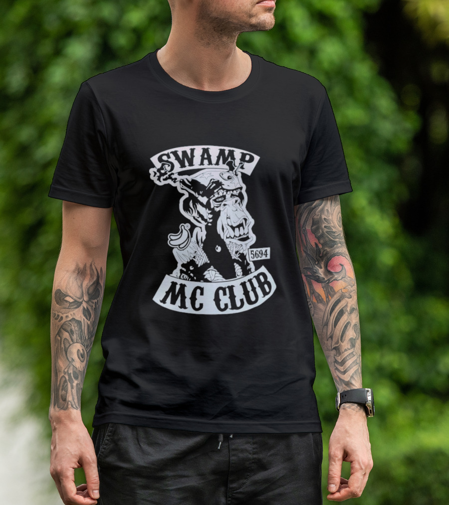 Swamp MC Club 5694 Gorilla Skull Motorcycle Emblem T-Shirt