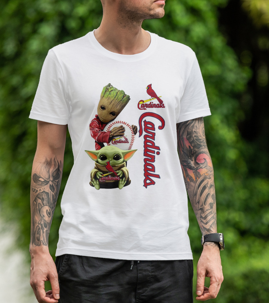 Baby Groot And Baby Yoda Hugging St. Louis Cardinals Baseball T-Shirt