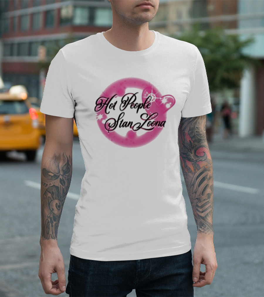 Hot People Stan Loona Pink Star Circle T-Shirt
