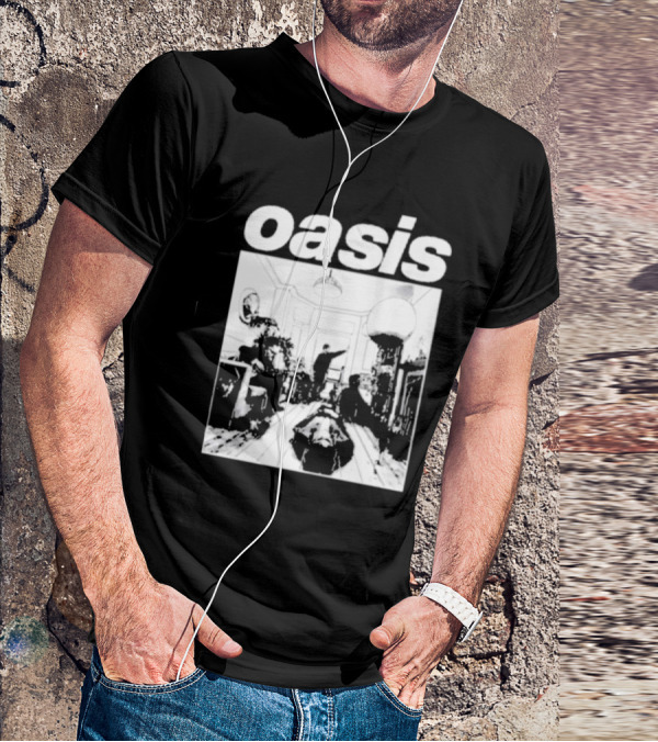 Oasis Definitely Maybe Monochrome Room Scene T-Shirt