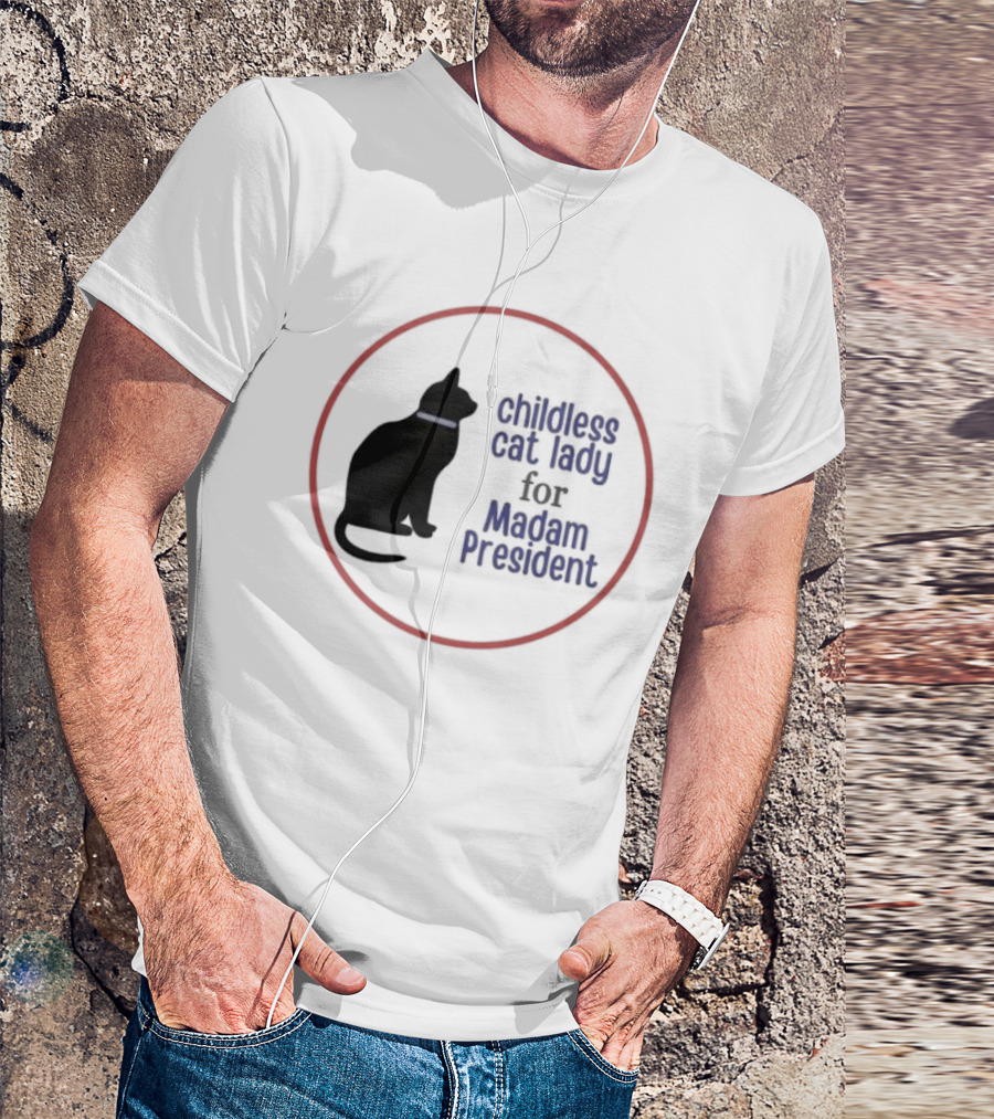 Childless Cat Lady For Madam President Voting Kamala Harris Black Cat T-Shirt
