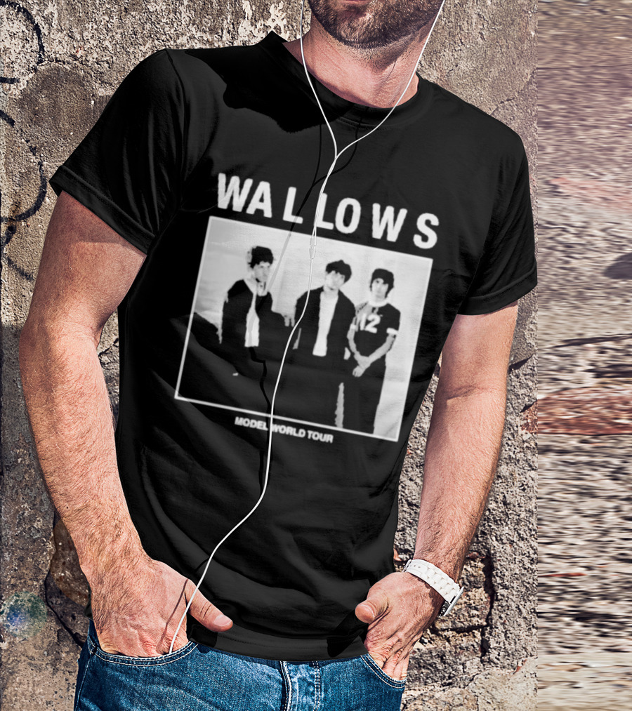 Wallows Model World Tour Band Photo T-Shirt