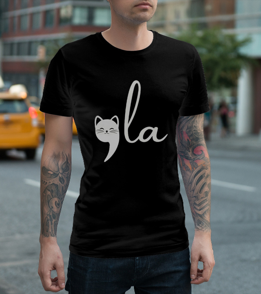 Cat Face La Women’s Childless Cat Lady T-Shirt