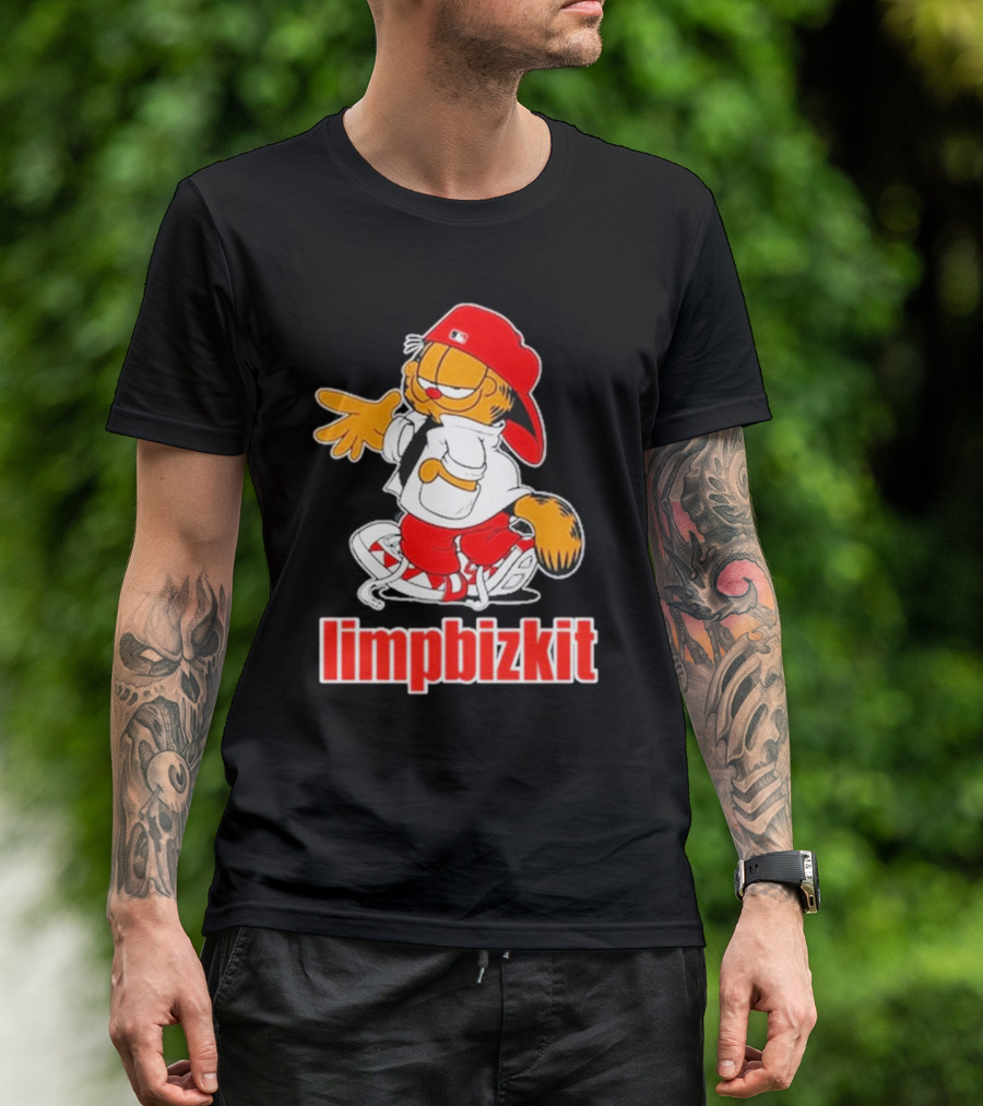Limpbizkit Garfield Parody Red Outfit Cap And Sneakers T-Shirt
