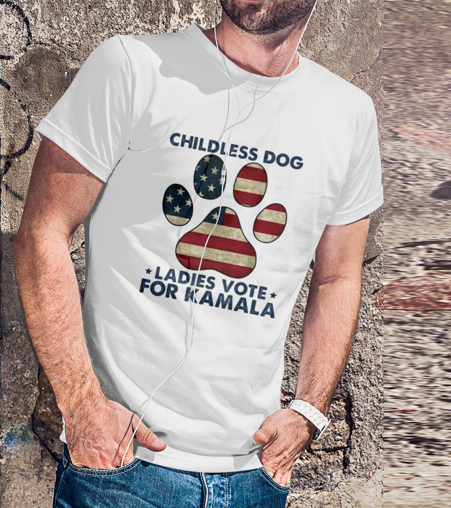 Childless Dog Ladies Vote For Kamala USA Flag Paw T-Shirt