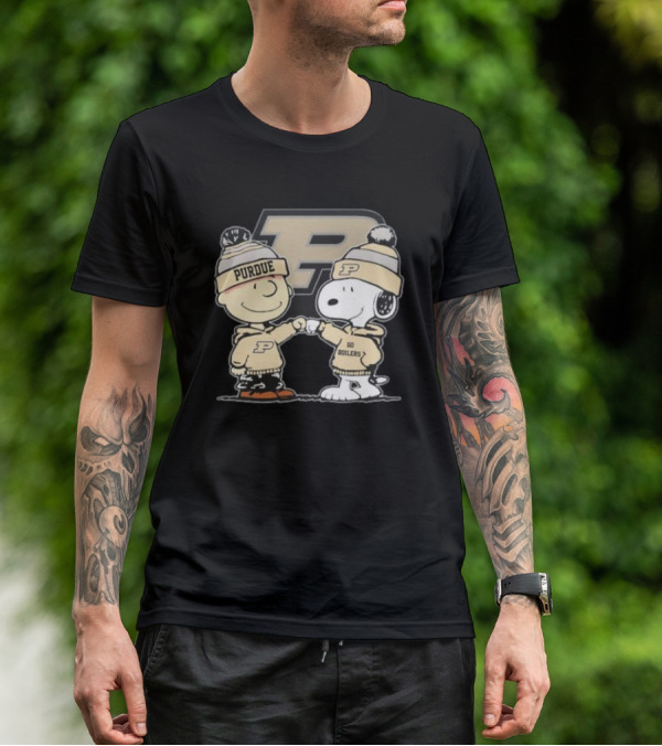 Charlie Brown Snoopy Purdue Boilermakers P Go Boilers T-Shirt