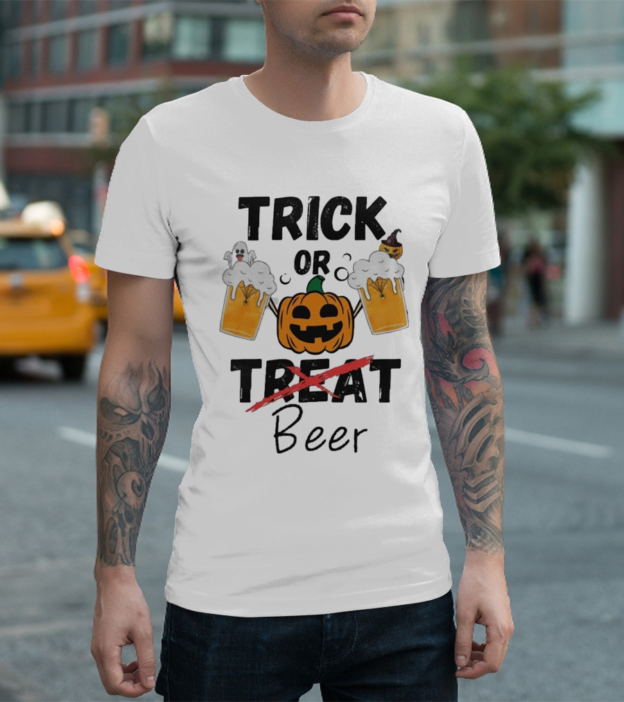 Trick or Beer Halloween Ghost Pumpkin Toasting Mugs T-Shirt