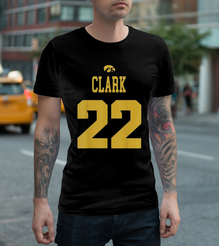 Clark 22 Iowa Hawkeyes T-Shirt