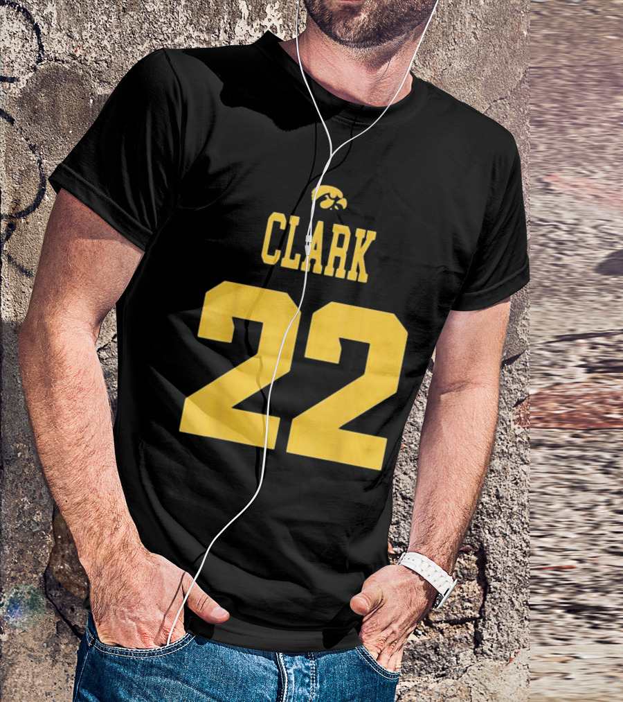 Clark 22 Iowa Hawkeyes T-Shirt